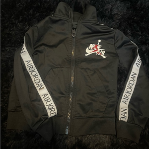 2T‎ Air Jordan zip up jacket